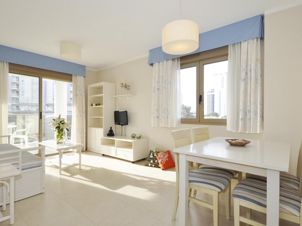 Apartamentos Larimar Unitursa Calpe Quarto foto